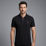 Das Elmwood Herren-Poloshirt aus Baumwolle, gepflegt