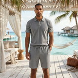 Das Surrey Herren Sommer-Jacquard-Set aus Poloshirt & Shorts – Leichtes Strand-Outfit