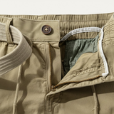 Die Whitlock Herren Cargo-Shorts aus Baumwolle im Utility-Look