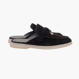 Mediterrane Pantolette aus Veloursleder in Schwarz