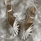 Vittoria | Goldene Sandalen mit Schmucksteinen
