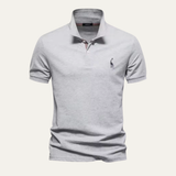 Das Elmwood Herren-Poloshirt aus Baumwolle, gepflegt