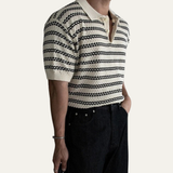 Das Brunello Herren-Poloshirt aus gestreiftem Strick mit Umlegekragen