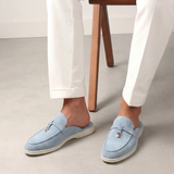 Mediterrane Pantolette aus Veloursleder in Himmelblau