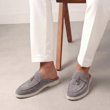 Mediterrane Pantolette aus Veloursleder in Light Grey Suède Mediterranean Mule