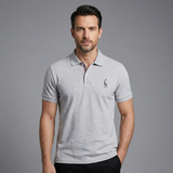 Das Elmwood Herren-Poloshirt aus Baumwolle, gepflegt