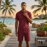 Das Surrey Herren Sommer-Jacquard-Set aus Poloshirt & Shorts – Leichtes Strand-Outfit