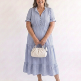 Dakota | Gestreiftes Stufen-Midikleid mit kurzen Ärmeln