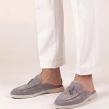 Mediterrane Pantolette aus Veloursleder in Light Grey Suède Mediterranean Mule