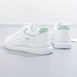 Schicke weiße Sneaker, leicht und bequem
