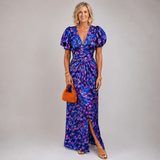 TORA™ – ELEGANTES KLEID MIT PLISSIERTEN ÄRMELN