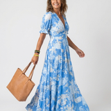 Ione | Midikleid mit Blumendruck und Flatterärmeln