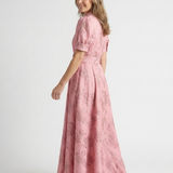 Xanthea | Geblümtes Blusenkleid in Maxilänge mit Gürtel und kurzem Arm
