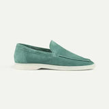 Klassischer Loafer aus Veloursleder in Apfelblau