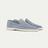 Klassischer Loafer aus Veloursleder in Baby Blue