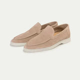 Klassischer Loafer aus Veloursleder in Beige