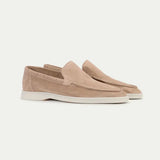 Klassischer Loafer aus Veloursleder in Beige