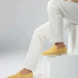 Klassischer Loafer aus Veloursleder in Citrus Yellow
