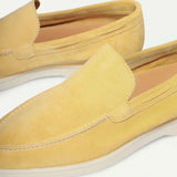 Klassischer Loafer aus Veloursleder in Citrus Yellow
