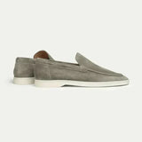 Klassischer Loafer aus Veloursleder in Olive Green