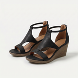 Nadia – Gepolsterter Komfort in eleganter Form