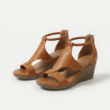Nadia – Gepolsterter Komfort in eleganter Form